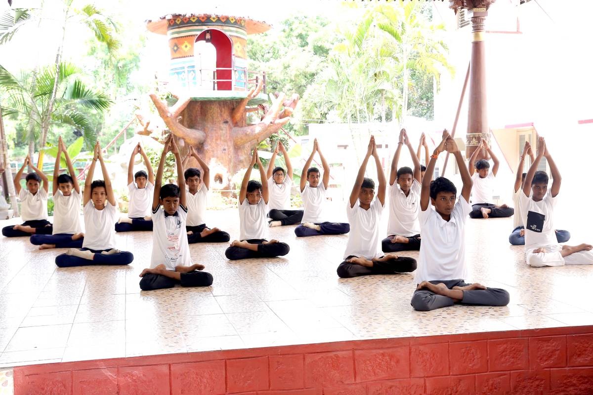 Yoga (4)